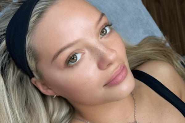 Tattoo freckles